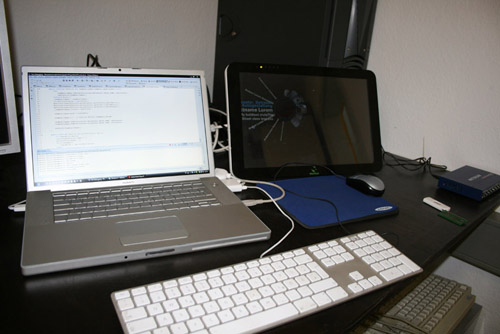 Stantum SMK 15.4 Connected to MacBook Pro under Windows Vista